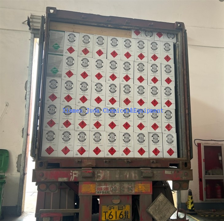 r32 gas cylinder price